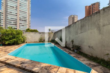 Casa à venda com 211m², 5 quartos e 3 vagasPiscina