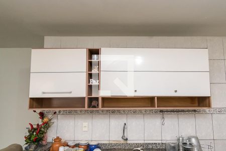 Casa para alugar com 70m², 2 quartos e sem vaga Casa para alugar com 70m², 2 quartos e sem vagaCozinha - Armários