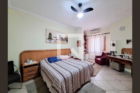 Casa à venda com 300m², 4 quartos e 5 vagas Casa à venda com 300m², 4 quartos e 5 vagasQuarto 3