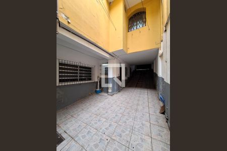 Casa à venda com 300m², 4 quartos e 5 vagas Casa à venda com 300m², 4 quartos e 5 vagasGaragem