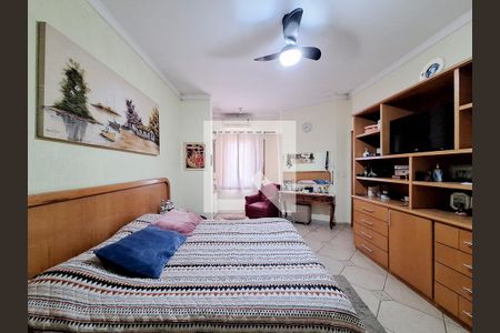 Casa à venda com 300m², 4 quartos e 5 vagas Casa à venda com 300m², 4 quartos e 5 vagasQuarto 3