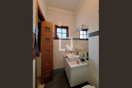 Casa à venda com 300m², 4 quartos e 5 vagas Casa à venda com 300m², 4 quartos e 5 vagasBanheiro Quarto 1