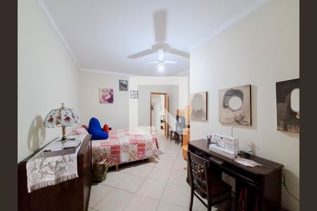 Casa à venda com 300m², 4 quartos e 5 vagas Casa à venda com 300m², 4 quartos e 5 vagasQuarto 2