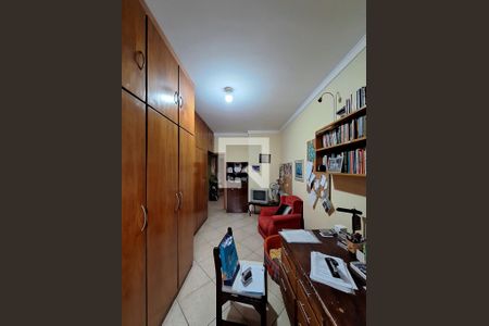 Casa à venda com 300m², 4 quartos e 5 vagas Casa à venda com 300m², 4 quartos e 5 vagasQuarto 1