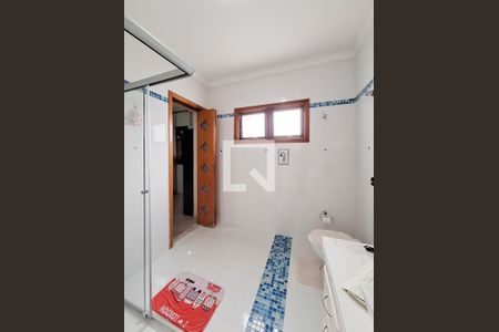 Casa à venda com 300m², 4 quartos e 5 vagas Casa à venda com 300m², 4 quartos e 5 vagasBanheiro Quarto 2