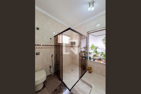 Casa à venda com 300m², 4 quartos e 5 vagas Casa à venda com 300m², 4 quartos e 5 vagasBanheiro Quarto 3