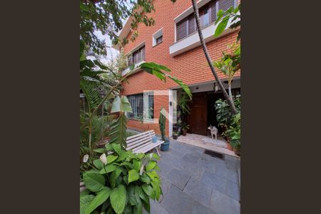 Casa à venda com 300m², 4 quartos e 5 vagas Casa à venda com 300m², 4 quartos e 5 vagasJardim entrada