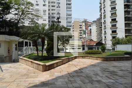 Apartamento à venda com 222m², 3 quartos e 2 vagasJardim frontal