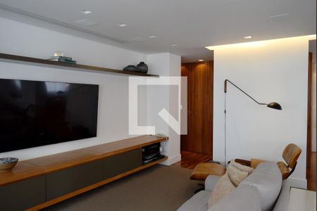 Apartamento à venda com 222m², 3 quartos e 2 vagasSala de estar/TV