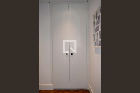 Apartamento à venda com 222m², 3 quartos e 2 vagasHall íntimo