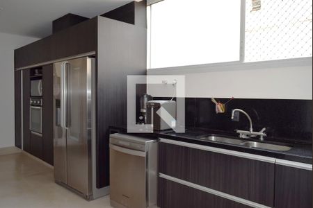 Apartamento à venda com 222m², 3 quartos e 2 vagasCozinha