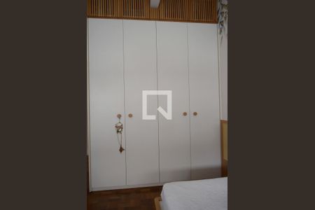 Apartamento à venda com 222m², 3 quartos e 2 vagasQuarto 1