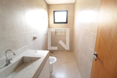 Banheiro da Suíte 1 de casa de condomínio para alugar com 4 quartos, 232m² em Granja Marileusa, Uberlândia