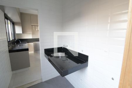 Casa de condomínio para alugar com 232m², 4 quartos e 4 vagasÁrea de Serviço