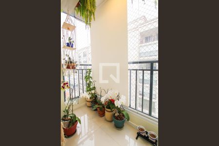 Apartamento à venda com 51m², 2 quartos e 1 vaga Apartamento à venda com 51m², 2 quartos e 1 vagaVaranda