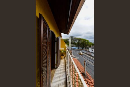 Casa à venda com 338m², 4 quartos e 4 vagas Casa à venda com 338m², 4 quartos e 4 vagasVaranda da Suíte