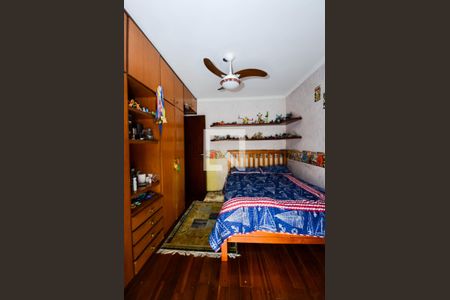 Casa à venda com 338m², 4 quartos e 4 vagas Casa à venda com 338m², 4 quartos e 4 vagasQuarto 3