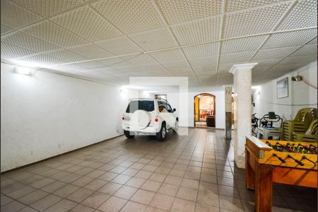 Casa à venda com 338m², 4 quartos e 4 vagas Casa à venda com 338m², 4 quartos e 4 vagasGaragem