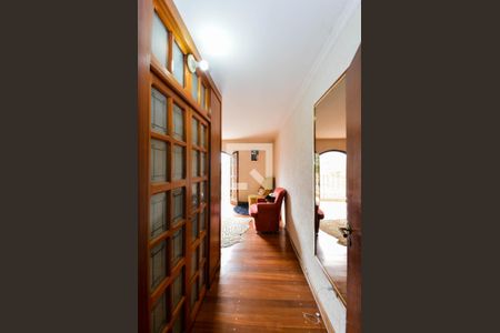 Casa à venda com 338m², 4 quartos e 4 vagas Casa à venda com 338m², 4 quartos e 4 vagasCloset da suíte