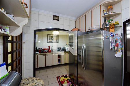 Casa à venda com 338m², 4 quartos e 4 vagas Casa à venda com 338m², 4 quartos e 4 vagasCozinha