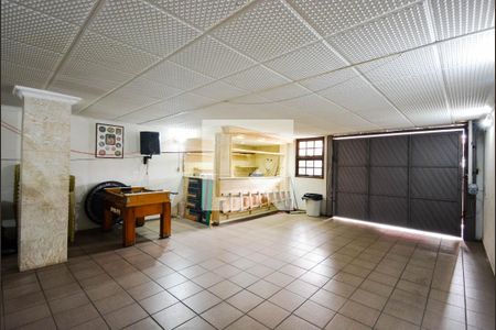 Casa à venda com 338m², 4 quartos e 4 vagas Casa à venda com 338m², 4 quartos e 4 vagasGaragem