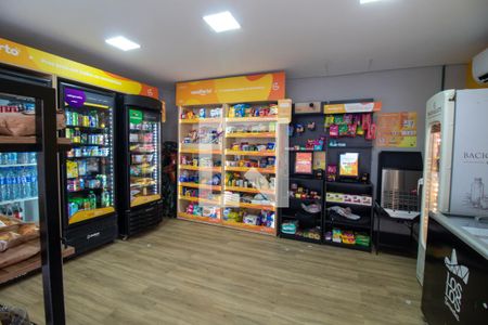 Apartamento para alugar com 65m², 2 quartos e 1 vaga Apartamento para alugar com 65m², 2 quartos e 1 vagaÁrea comum - Minimercado