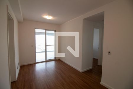 Sala de apartamento para alugar com 2 quartos, 65m² em Santo Amaro, São Paulo