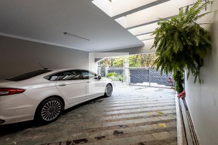 Casa à venda com 450m², 5 quartos e 4 vagas