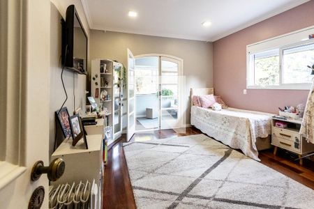 Casa à venda com 450m², 5 quartos e 4 vagas