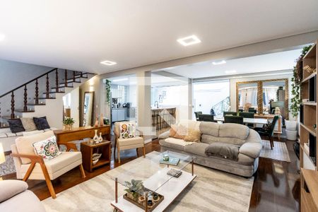 Casa à venda com 450m², 5 quartos e 4 vagas