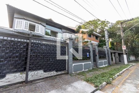 Casa à venda com 450m², 5 quartos e 4 vagas
