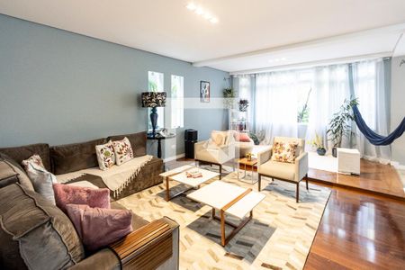 Casa à venda com 450m², 5 quartos e 4 vagas