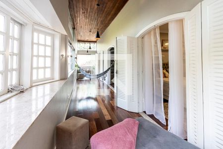 Casa à venda com 450m², 5 quartos e 4 vagas