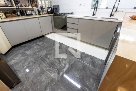 Casa à venda com 450m², 5 quartos e 4 vagas