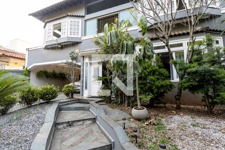 Casa à venda com 450m², 5 quartos e 4 vagas