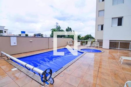Apartamento para alugar com 100m², 3 quartos e 3 vagasÁrea comum - Piscina