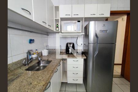 Cozinha  de apartamento para alugar com 2 quartos, 70m² em Funcionários, Belo Horizonte