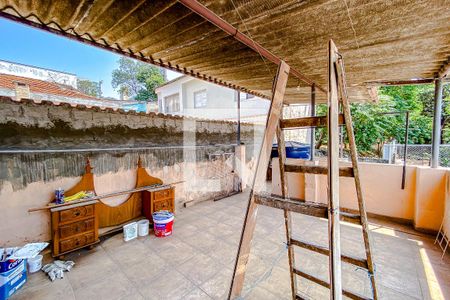 Casa à venda com 150m², 2 quartos e 4 vagasVaranda