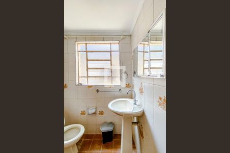 Casa à venda com 150m², 2 quartos e 4 vagasBanheiro