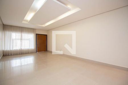 Casa de condomínio à venda com 300m², 3 quartos e 2 vagas Casa de condomínio à venda com 300m², 3 quartos e 2 vagasSala