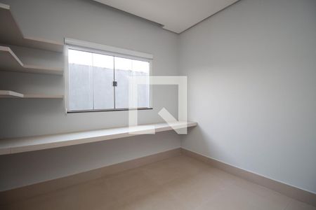 Casa de condomínio à venda com 300m², 3 quartos e 2 vagas Casa de condomínio à venda com 300m², 3 quartos e 2 vagasSuíte 2