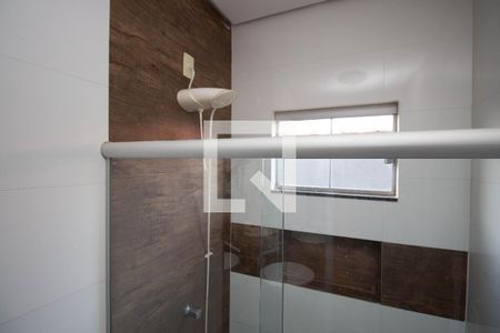 Casa de condomínio à venda com 300m², 3 quartos e 2 vagas Casa de condomínio à venda com 300m², 3 quartos e 2 vagasBanheiro da Suíte 1