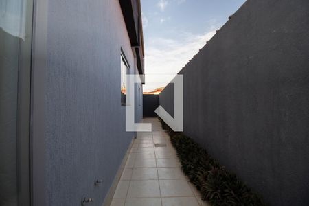 Casa de condomínio à venda com 300m², 3 quartos e 2 vagas Casa de condomínio à venda com 300m², 3 quartos e 2 vagasCorredor