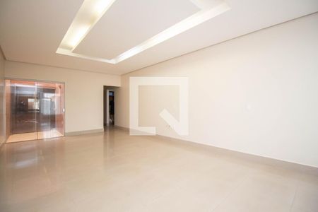 Casa de condomínio à venda com 300m², 3 quartos e 2 vagas Casa de condomínio à venda com 300m², 3 quartos e 2 vagasSala