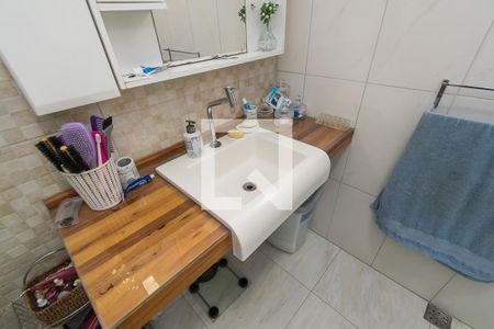 Casa à venda com 155m², 3 quartos e 2 vagas Casa à venda com 155m², 3 quartos e 2 vagasBanheiro 1