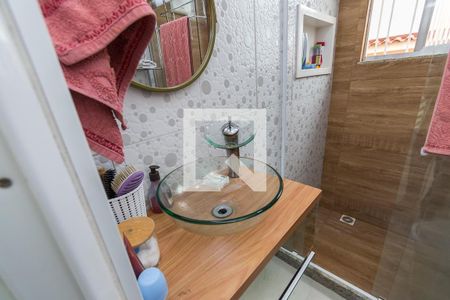 Casa à venda com 155m², 3 quartos e 2 vagas Casa à venda com 155m², 3 quartos e 2 vagasBanheiro 2