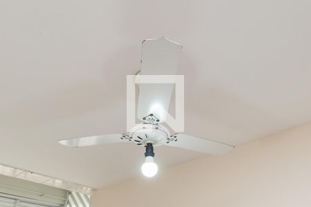 Casa à venda com 155m², 3 quartos e 2 vagas Casa à venda com 155m², 3 quartos e 2 vagasCozinha