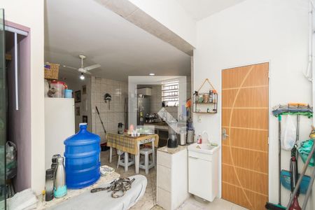 Casa à venda com 155m², 3 quartos e 2 vagas Casa à venda com 155m², 3 quartos e 2 vagasÁrea de Serviço