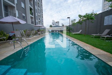 Apartamento à venda com 36m², 2 quartos e 1 vaga Apartamento à venda com 36m², 2 quartos e 1 vagaÁrea comum - Piscina