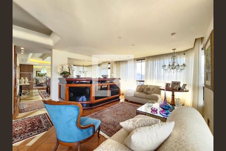 Apartamento à venda com 250m², 4 quartos e 3 vagas Apartamento à venda com 250m², 4 quartos e 3 vagasSala